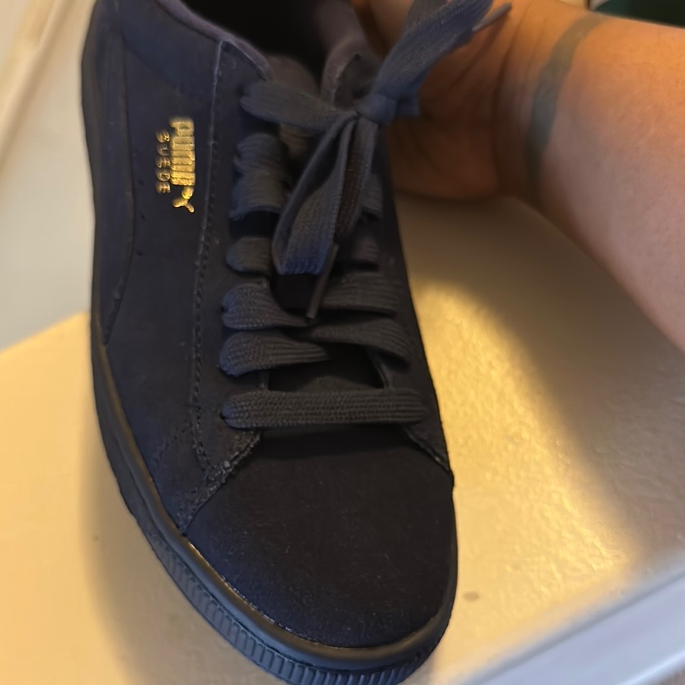 PUMA Suede Classic Navy Sneakers